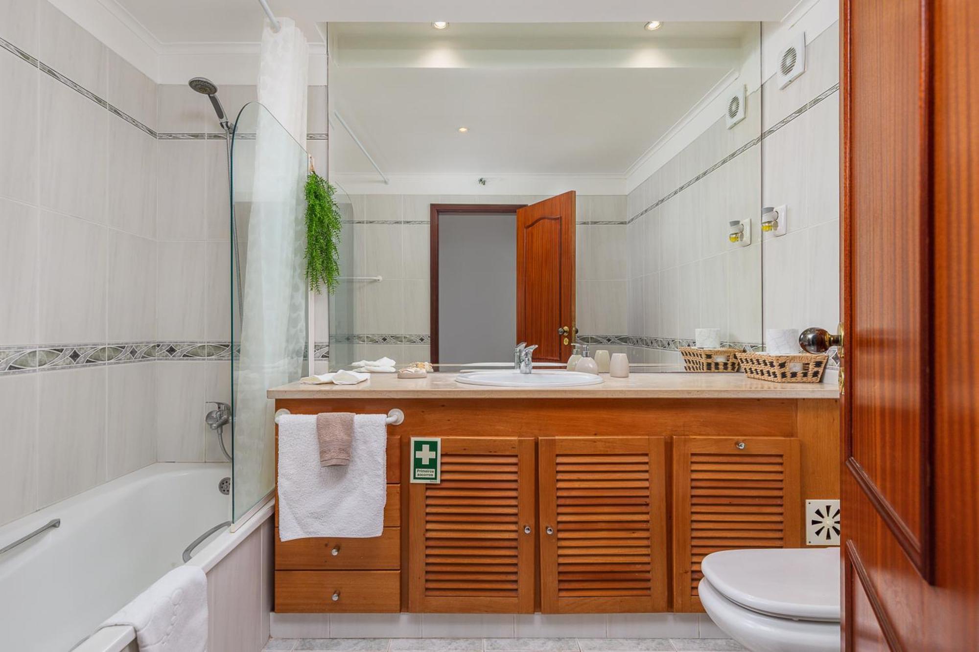 Breeze Beach House Сетубал Экстерьер фото